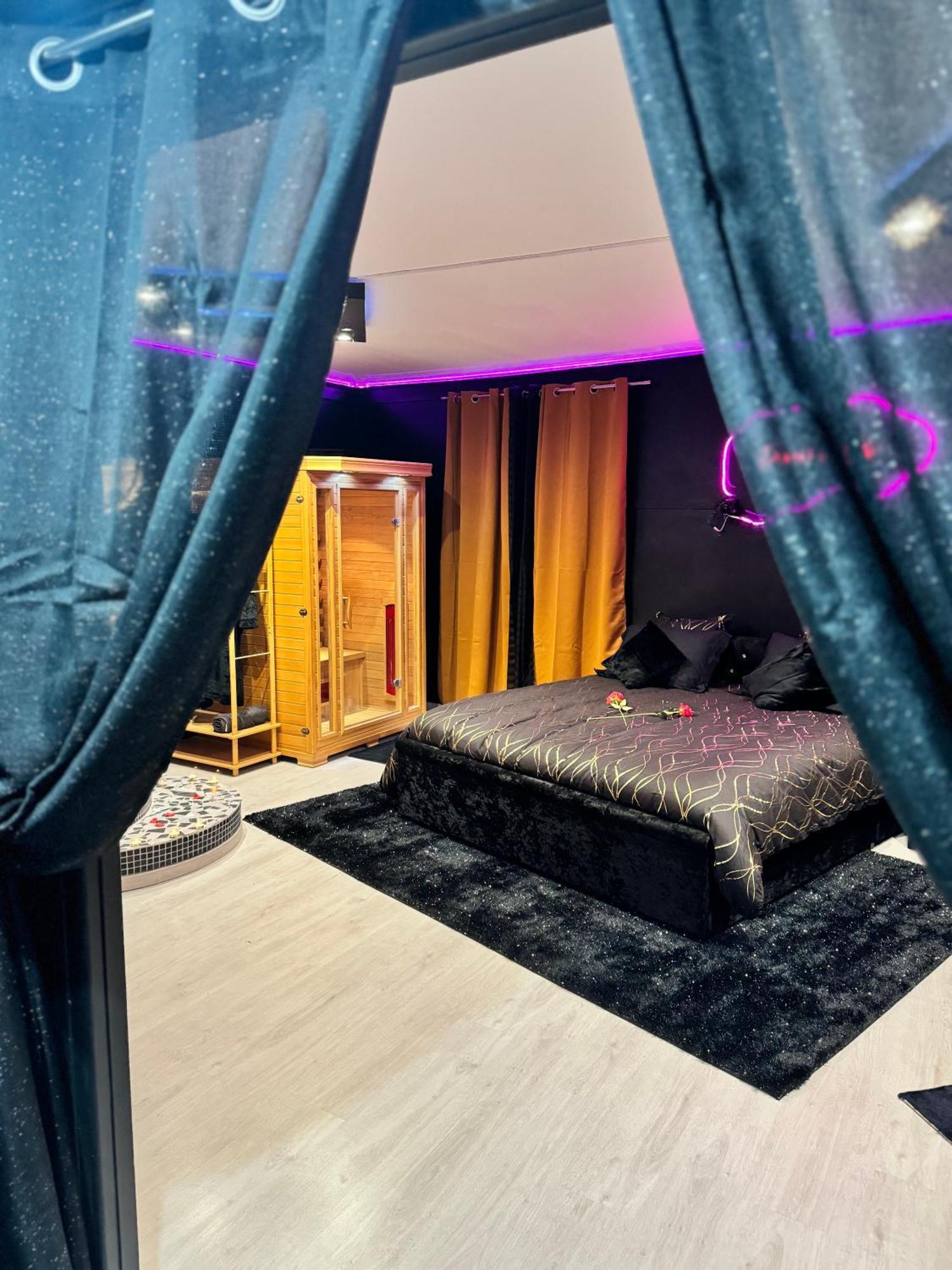 Loveroom By Sunnyroom Apartment *