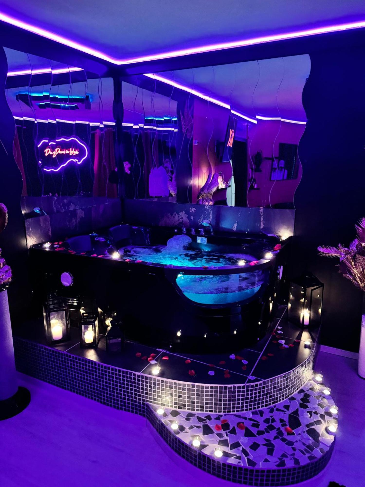 Apartment Loveroom By Sunnyroom *